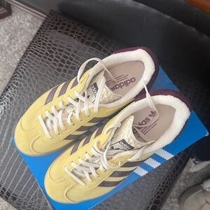 Adidas Yellow Sneakers with Burgundy Accents